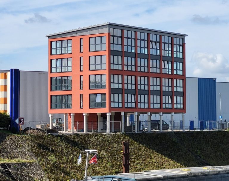 Büros auf der Mercatorinsel Büro mieten Wasserlage Ruhrort Innenhafen